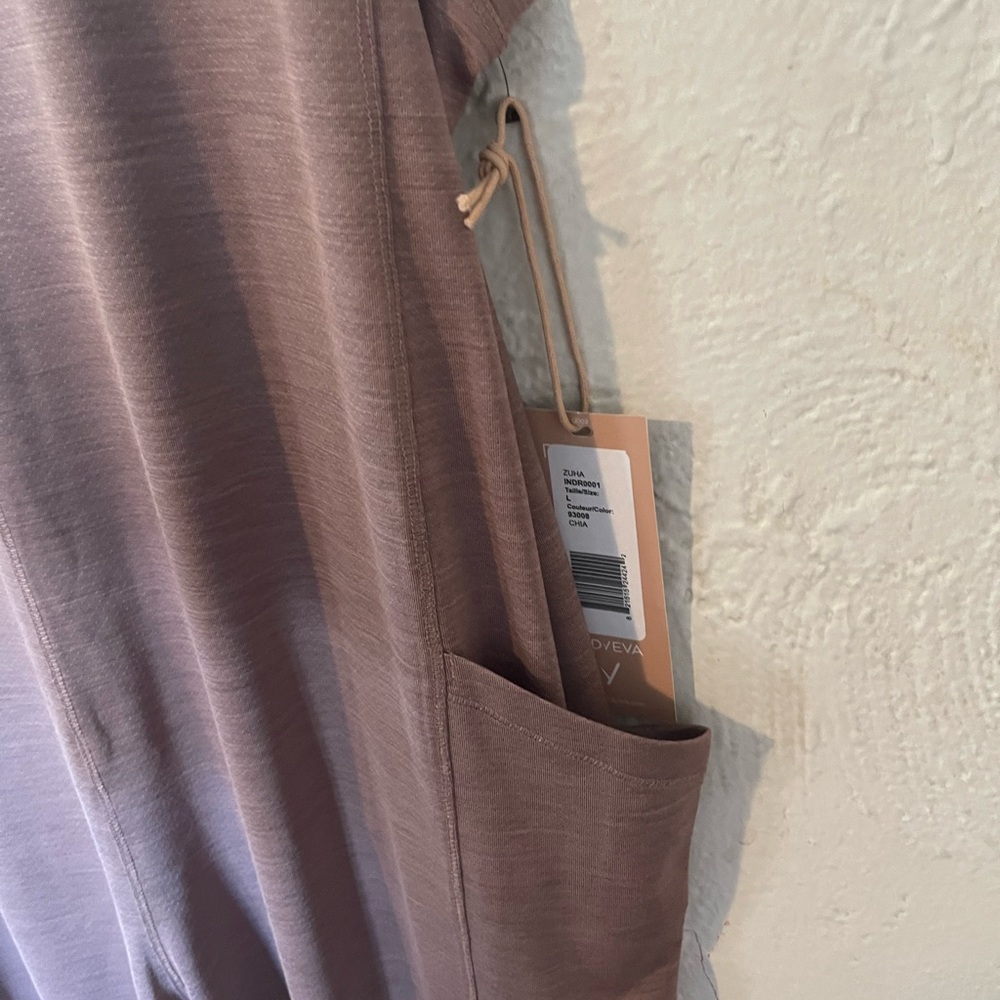 Sleeveless Mauve Jumpsuit with Pockets - Picture 4 of 6
